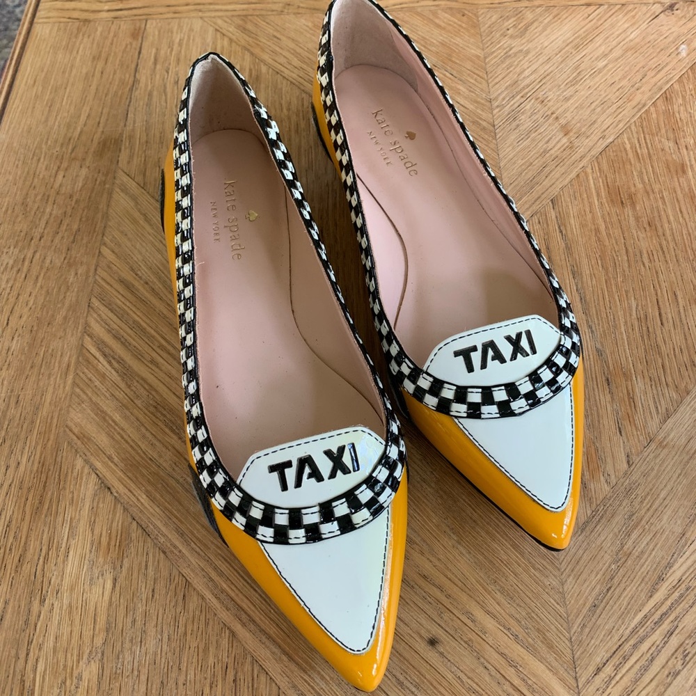 Kate Spade Taxi Flats Size 5